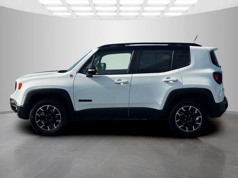 Certified 2023 Jeep Renegade Trailhawk AWD/4WD image 4