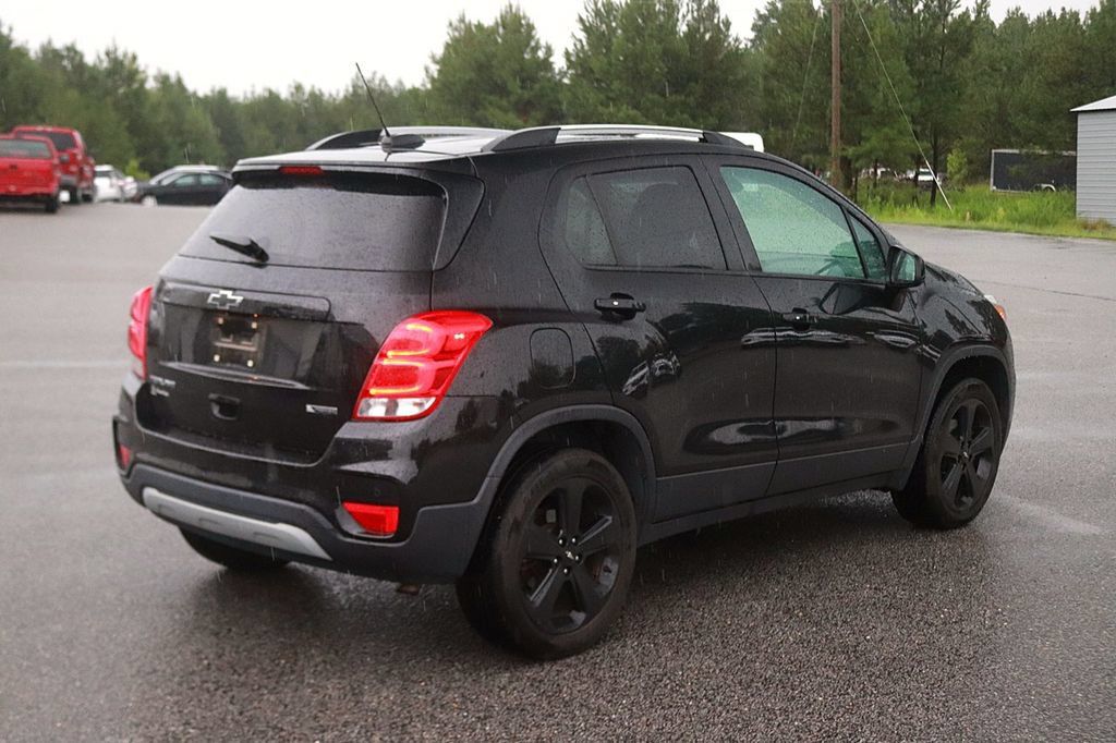 Used 2018 Chevrolet Trax Premier w/ Midnight Edition AWD/4WD image 7