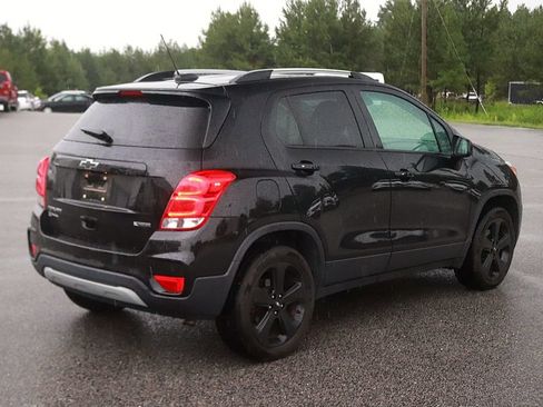 Used 2018 Chevrolet Trax Premier w/ Midnight Edition AWD/4WD image 7
