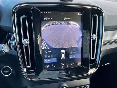 Used 2019 Volvo XC40 T5 R-Design image 21