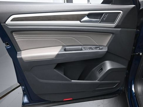 Used 2022 Volkswagen Atlas SE FWD image 19