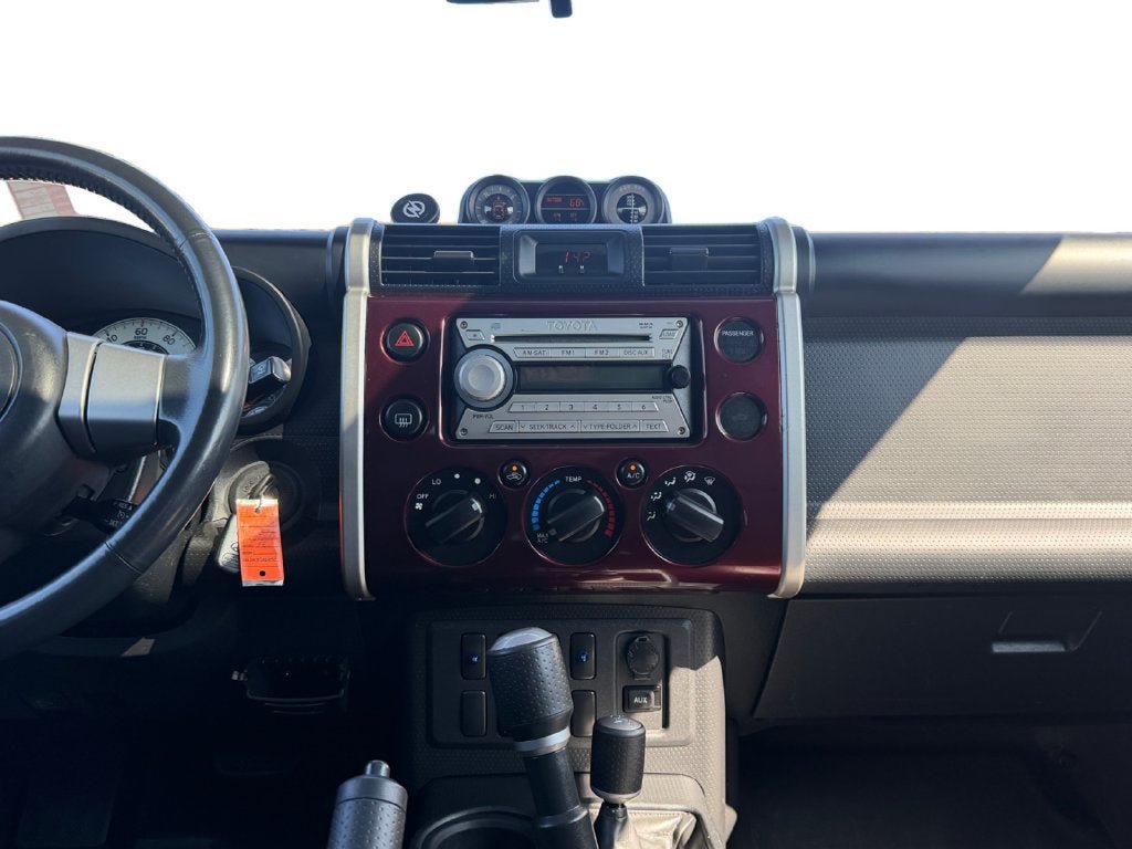 Used 2007 Toyota FJ Cruiser 4WD w/ Upgrade Pkg 1 image 17