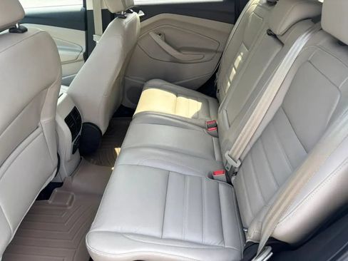 Used 2018 Ford Escape Titanium AWD/4WD image 13