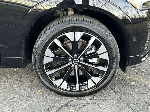 New 2026 Volvo XC60 B5 Ultra w/ Protection Package Premier image 7