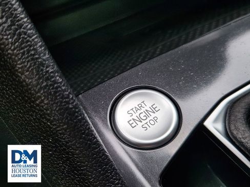 Used 2022 Volkswagen Tiguan SE FWD image 28