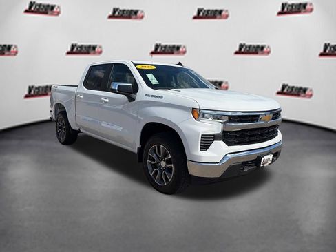Used 2025 Chevrolet Silverado 1500 LT AWD/4WD image 3