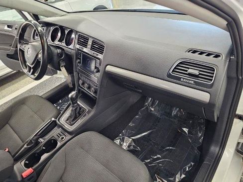 Used 2019 Volkswagen Golf S FWD image 14