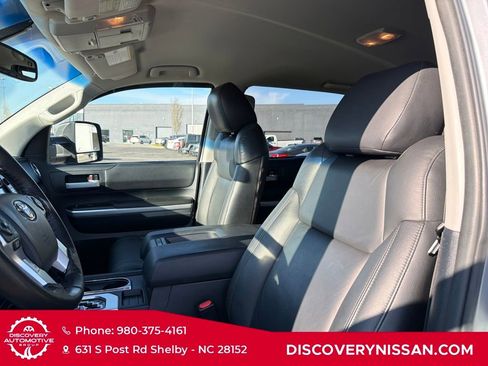 Used 2015 Toyota Tundra SR5 w/ SR5 Upgrade Package image 13