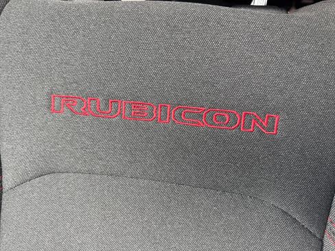 Used 2024 Jeep Wrangler Unlimited Rubicon w/ Technology Group AWD/4WD image 29