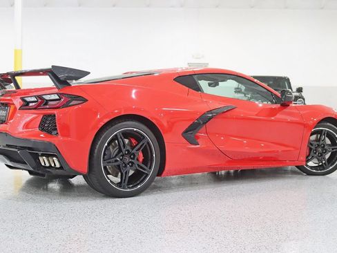 Used 2022 Chevrolet Corvette Stingray Preferred Cpe w/ Z51 Performance Package RWD image 9