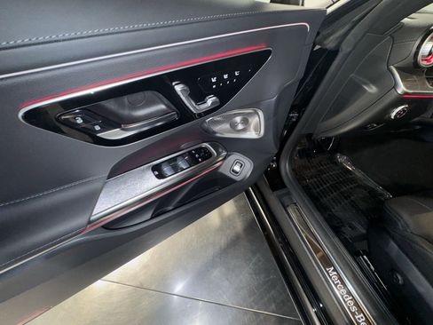 Used 2024 Mercedes-Benz CLE 300 4MATIC Cabriolet image 20