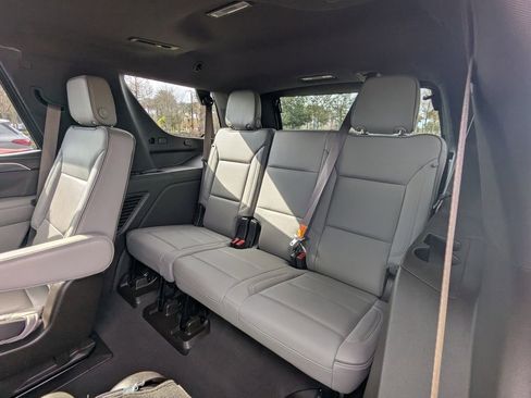 Used 2021 GMC Yukon SLT w/ Rear Media and Nav Package image 26