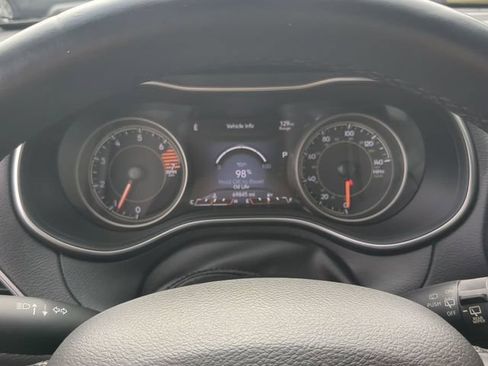 Used 2019 Jeep Cherokee Limited FWD image 26