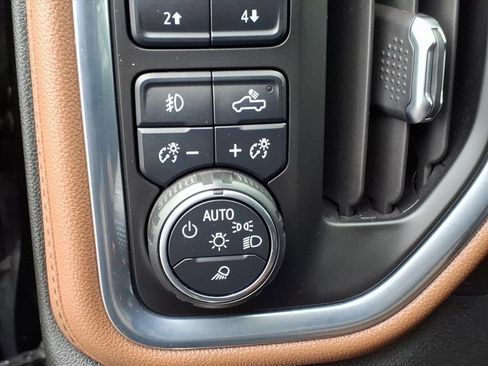 Certified 2021 Chevrolet Silverado 1500 High Country w/ Safety Package II image 13