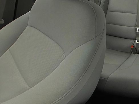 Used 2024 Chevrolet Malibu LT FWD image 12
