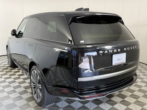 New 2025 Land Rover Range Rover SE image 4
