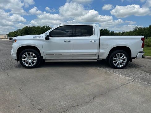 Used 2024 Chevrolet Silverado 1500 High Country AWD/4WD image 11