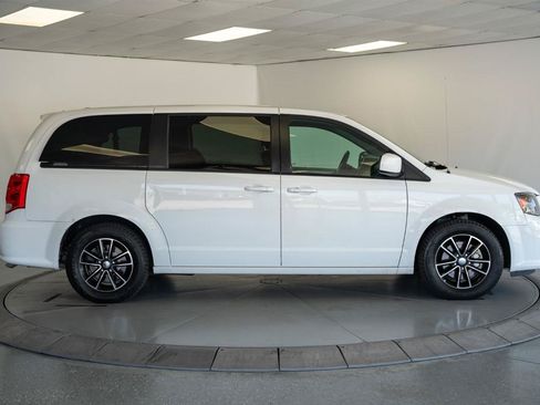 Used 2018 Dodge Grand Caravan GT FWD image 6