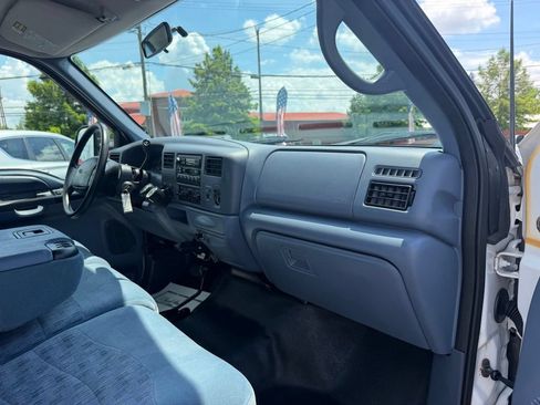 Used 1999 Ford F350 4x4 SuperCab DRW Super Duty image 23