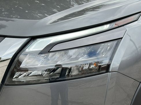 Certified 2025 Nissan Pathfinder Platinum w/ Cargo Package image 4