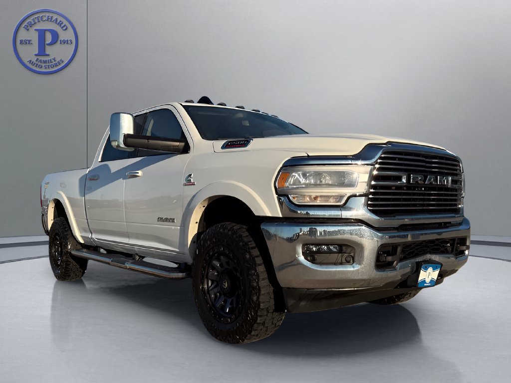 Used 2022 RAM 2500 Laramie AWD/4WD image 1