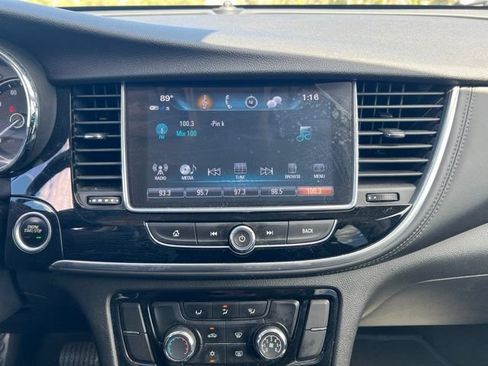 Used 2020 Buick Encore Preferred AWD/4WD image 17