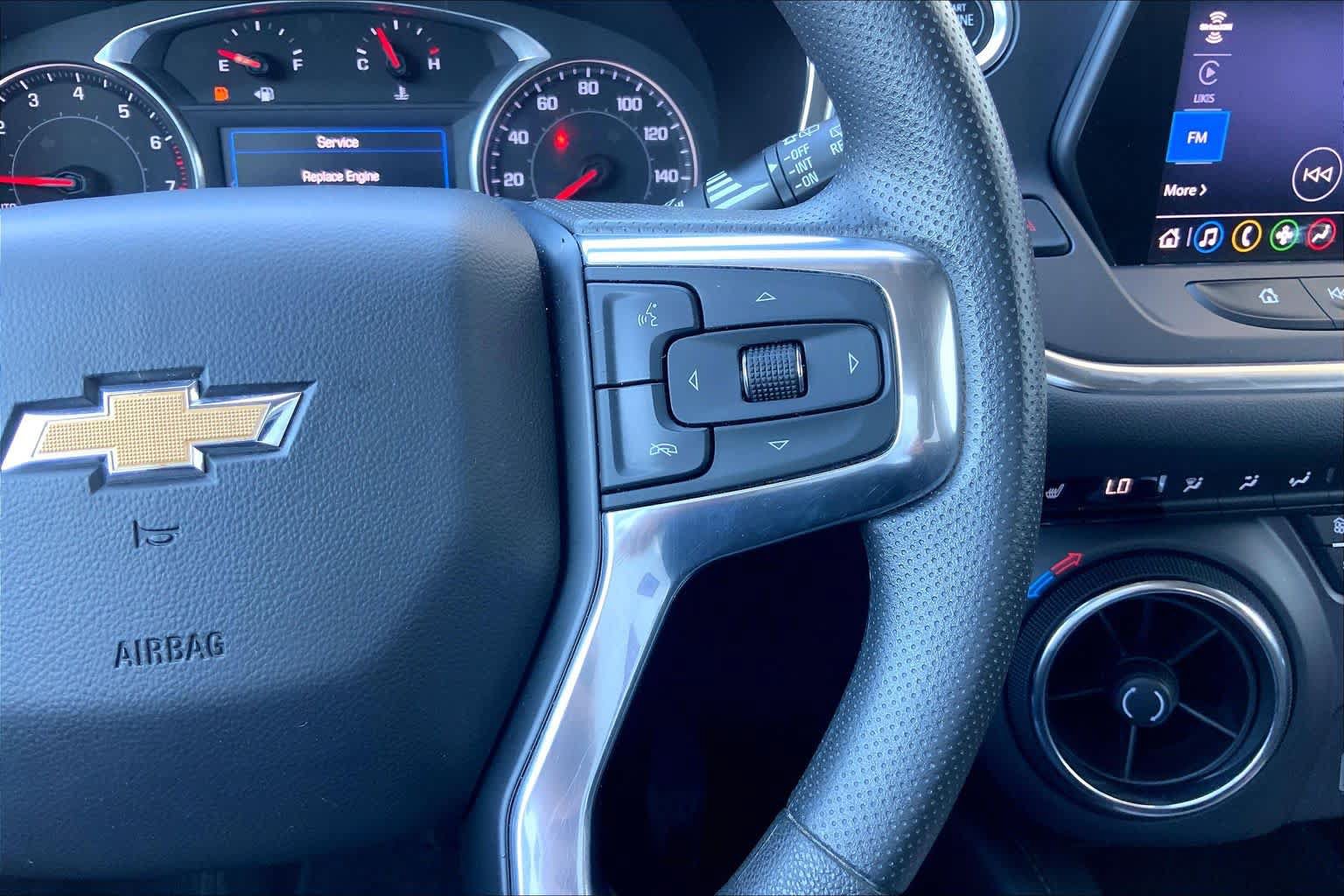 Used 2022 Chevrolet Blazer LT FWD image 23