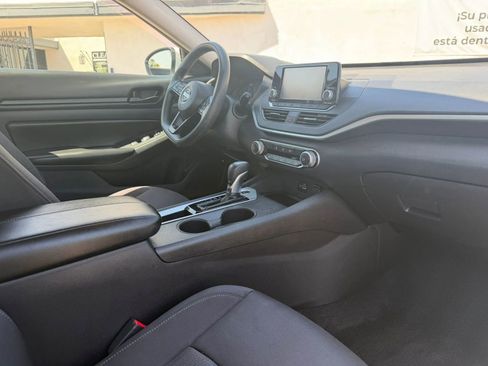 Used 2023 Nissan Altima 2.5 S FWD image 9