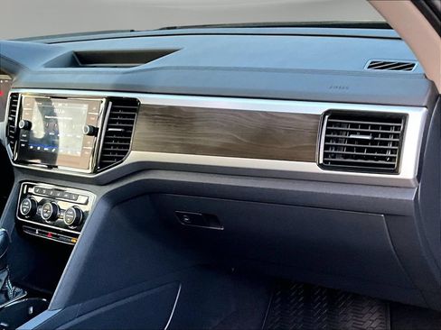 Used 2023 Volkswagen Atlas SE w/ Panoramic Sunroof Package AWD/4WD image 30