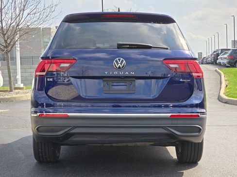 Used 2022 Volkswagen Tiguan SE w/ Panoramic Sunroof Package AWD/4WD image 23