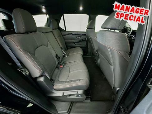 Used 2025 Honda Pilot Sport image 26