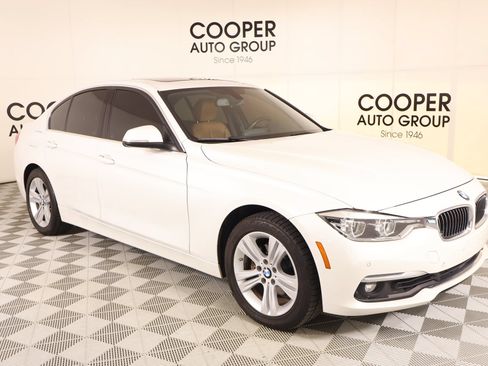 Used 2018 BMW 330i xDrive Sedan AWD/4WD image 1