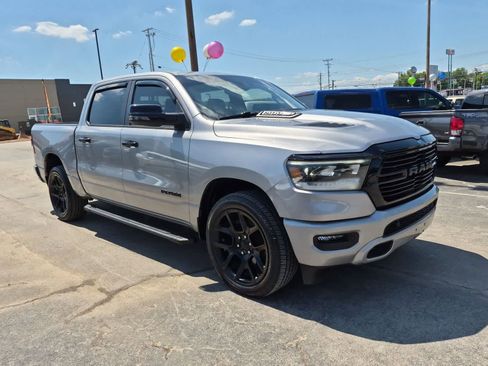 Used 2024 RAM 1500 Laramie AWD/4WD image 2