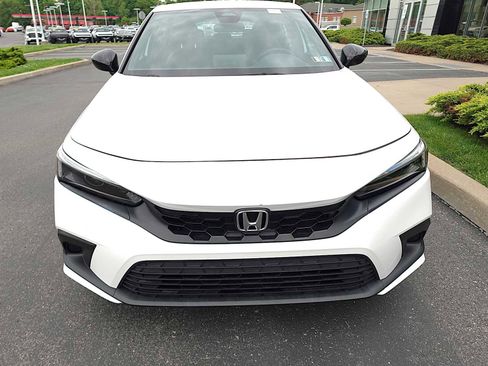 Used 2024 Honda Civic Sport image 8