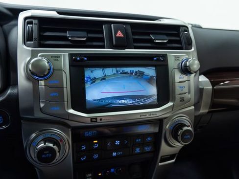Used 2017 Toyota 4Runner Limited image 18