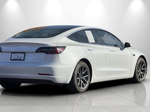 Used 2019 Tesla Model 3 Long Range image 2