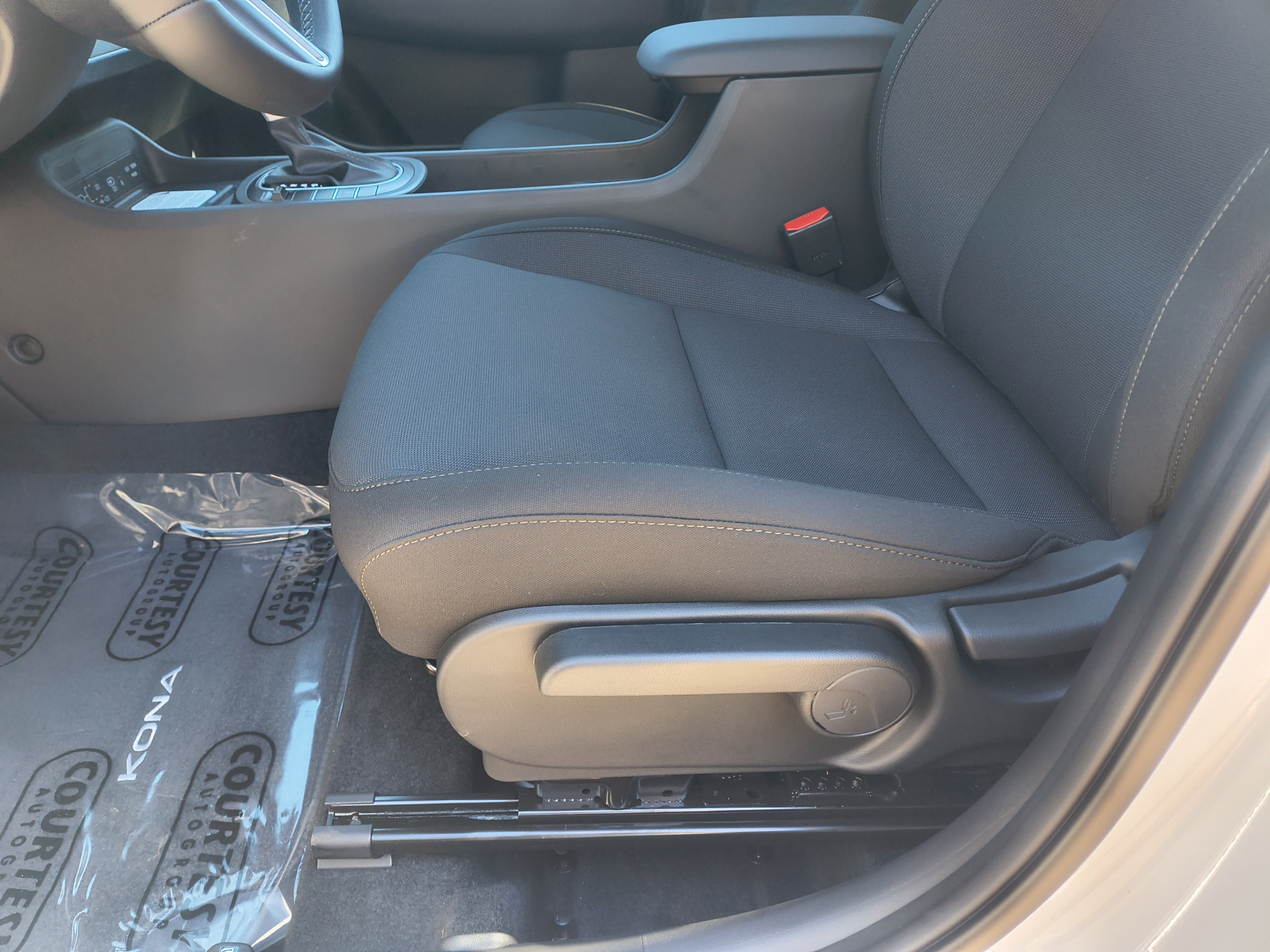 New 2027 Hyundai Kona SEL Sport FWD image 18