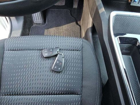 Used 2025 Chevrolet Equinox LT image 17