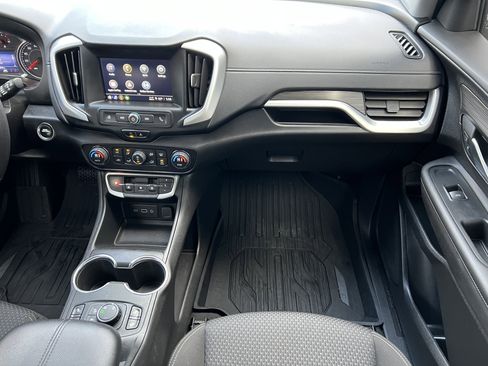 Used 2022 GMC Terrain SLE w/ Driver Convenience Package image 35