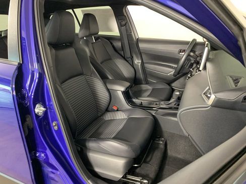 Used 2023 Toyota Corolla Cross AWD Hybrid w/ Convenience Package image 36