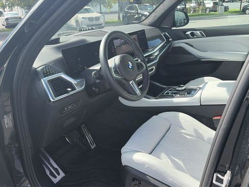 Used 2026 BMW X5 M60i AWD/4WD image 12