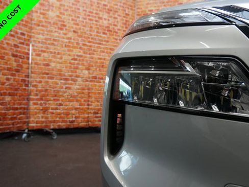 Used 2022 Nissan Rogue SV w/ SV Premium Package image 69