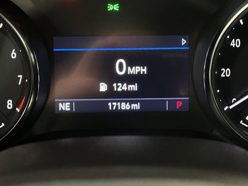 Used 2020 Buick Encore GX Preferred w/ Cold Weather Comfort Package image 29