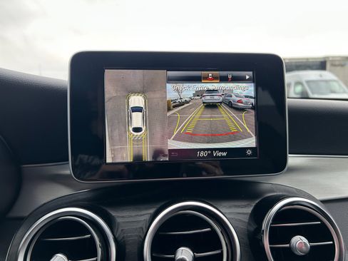 Used 2019 Mercedes-Benz GLC 300 300 4MATIC image 29