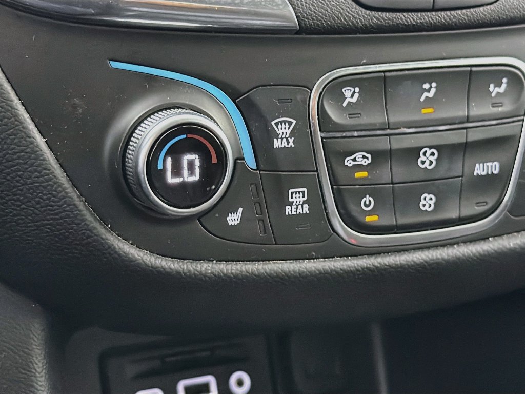 Used 2023 Chevrolet Equinox LT AWD/4WD image 23