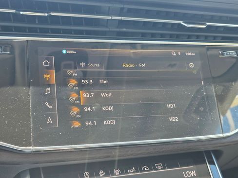 Used 2019 Audi Q8 Premium Plus AWD/4WD image 17