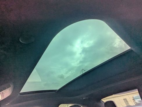 Used 2025 Mercedes-Benz CLA 250 image 8