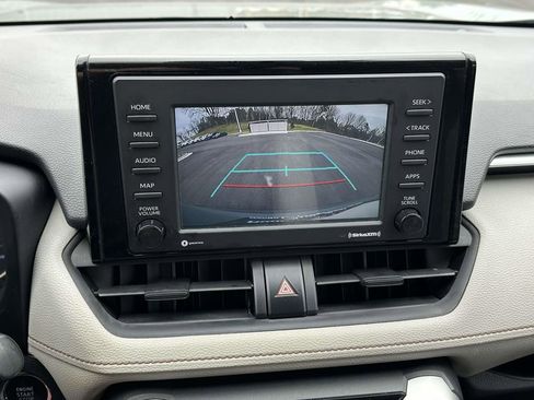 Used 2020 Toyota RAV4 XLE w/ Convenience Package image 22