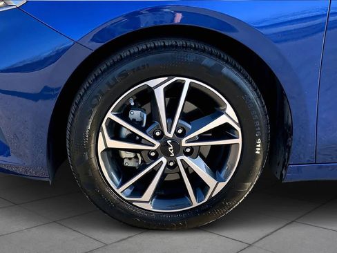 Used 2024 Kia Forte LXS image 10