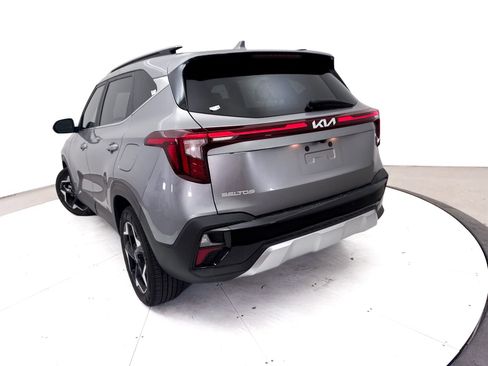 Certified 2024 Kia Seltos EX FWD image 7